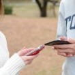 スマホ男女