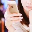 スマホ女性